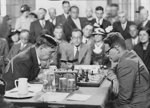 Alekhine-Euwe 1935: powerful images