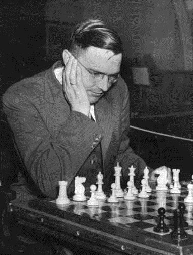 Alekhine-Euwe 1935: powerful images