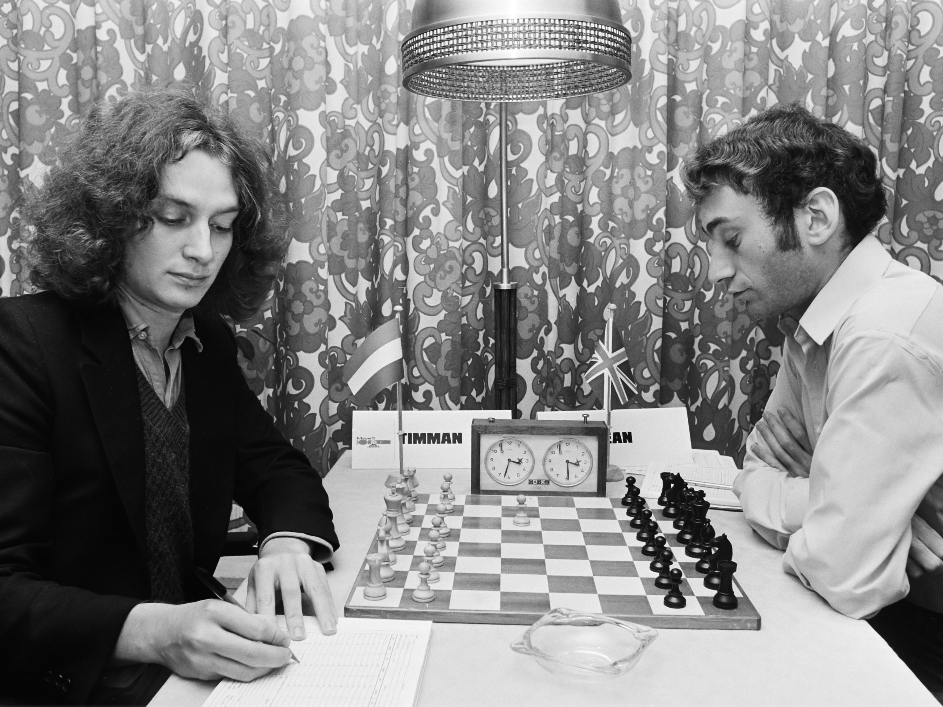 FIDE - International Chess Federation - Happy birthday to Dutch