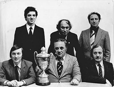Malta1980.seated Karpov Geller Balashov standing Kasparov Tal Polugayevsky